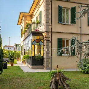 Romantica Wellness & ** Lucca